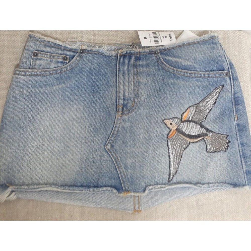 LF Carmar Skirt Bird Embroidery Distressed Denim Blue Jean Mini Skirt Size 25‎